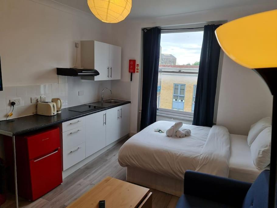 Chic & Modern Studio In Caledonian Rd Londres Exterior foto